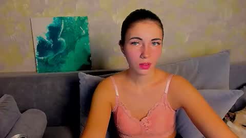 Kira  online show from 10-30-25, 08:31