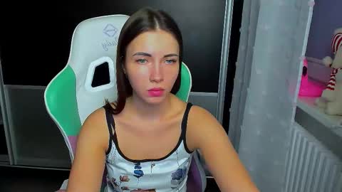 Kira  online show from 01-07-26, 07:27