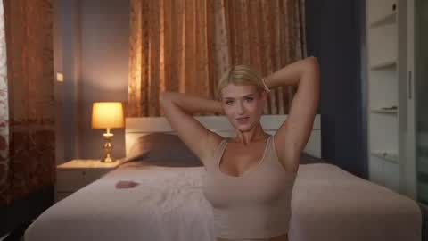 kira bloom online show from 05-21-26, 07:04