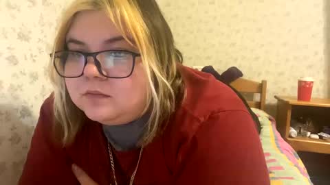 Just Kira online show from 01-06-25, 05:27