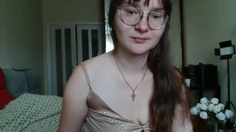 KiraGoldens online show from 06-17-26, 06:27