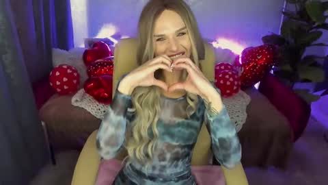 Snapshot of kiragrayyy chatting on 02-18-25, 06:48 kiragrayyy online show from 02-18-25, 06:48