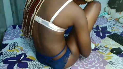 Snapshot of kirah_hot chatting on 10-11-25, 05:22 kirah_hot online show from 10-11-25, 05:22