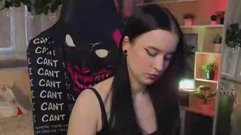 Snapshot of kiralilime chatting on 03-06-25, 12:41 Kira    online show from 03-06-25, 12:41
