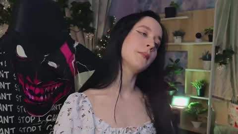 Snapshot of kiralilime chatting on 03-08-25, 05:33 Kira    online show from 03-08-25, 05:33