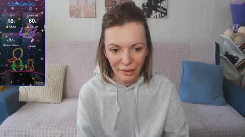 kiramartins cat online show from 12-19-25, 06:42