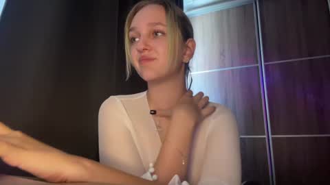  Luna  online show from 07-22-26, 10:40