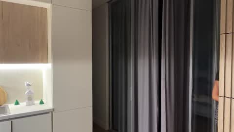 Kira online show from 11-21-25, 04:38