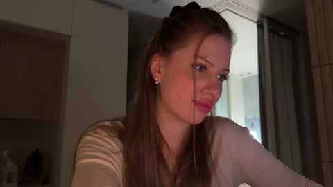 Kira online show from 01-13-26, 05:07