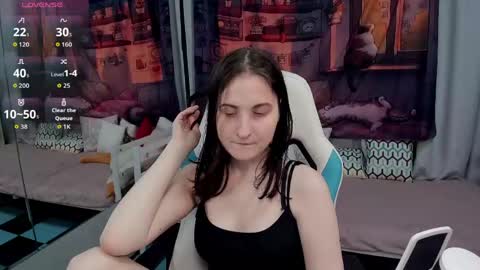 Snapshot of kiraparker chatting on 04-21-26, 05:17 KiraParker online show from 04-21-26, 05:17