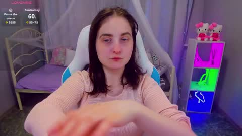 Snapshot of kiraparker chatting on 05-04-26, 06:37 KiraParker online show from 05-04-26, 06:37