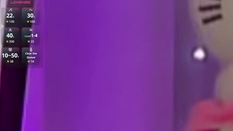 Snapshot of kiraparker chatting on 05-25-26, 06:14 KiraParker online show from 05-25-26, 06:14