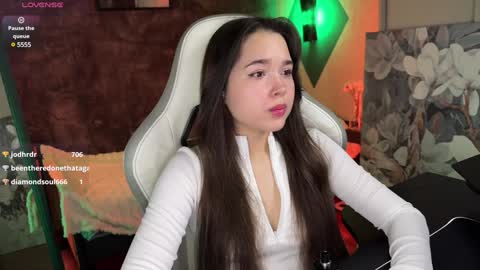 Kira online show from 02-04-25, 12:55