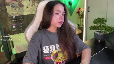 Kira online show from 03-10-25, 01:21