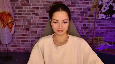 kiravair online show from 11-25-25, 05:18