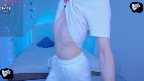 Snapshot of kireev_ chatting on 05-02-26, 11:37 online show from 05-02-26, 11:37