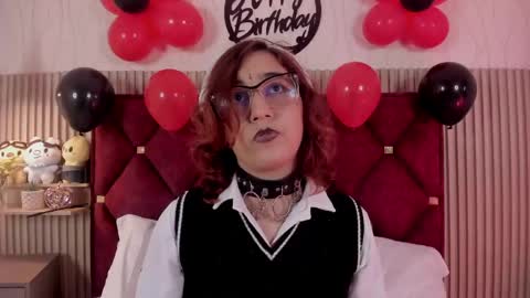 Snapshot of kirivelvet chatting on 05-12-26, 08:50 Samantha Velvet online show from 05-12-26, 08:50