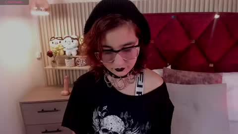 Snapshot of kirivelvet chatting on 05-14-26, 08:59 Samantha Velvet online show from 05-14-26, 08:59