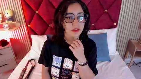 Snapshot of kirivelvet chatting on 06-27-26, 02:16 Samantha Velvet online show from 06-27-26, 02:16