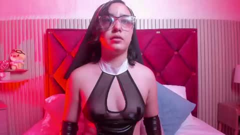 Snapshot of kirivelvet chatting on 07-16-26, 02:39 Samantha Velvet online show from 07-16-26, 02:39