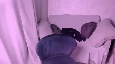 Snapshot of kirraa_ chatting on 01-21-25, 11:02 Kira online show from 01-21-25, 11:02