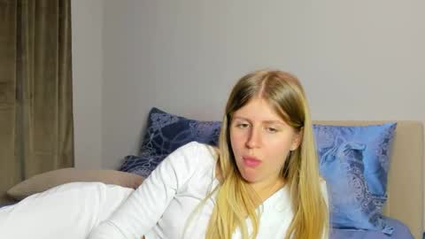 Kira online show from 12-01-25, 07:08