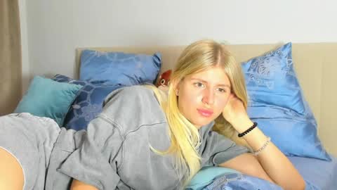 Kira online show from 06-01-26, 08:54