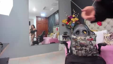 kriss online show from 12-15-25, 09:41