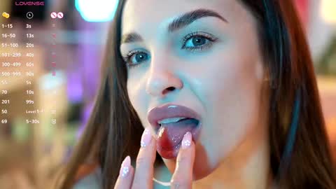 KirstenD online show from 03-09-25, 03:49