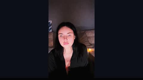 Kira online show from 10-19-25, 07:47