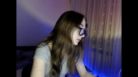 Snapshot of kisa____ chatting on 02-12-25, 03:38 kisa____ online show from 02-12-25, 03:38