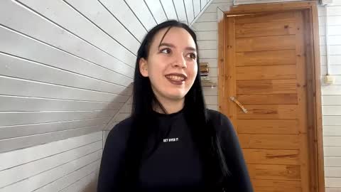 Snapshot of kishagabino chatting on 11-24-25, 09:42 Bett online show from 11-24-25, 09:42