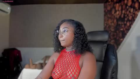 Snapshot of kishalove_ chatting on 09-10-25, 10:04 kishalove_ online show from 09-10-25, 10:04