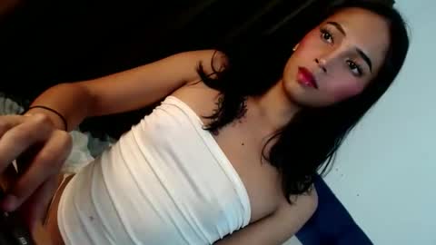 Snapshot of kishayang23 chatting on 10-22-25, 11:10 kishayang23 online show from 10-22-25, 11:10