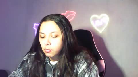 Snapshot of kiss_ameliaa chatting on 02-22-25, 02:30 kiss_ameliaa online show from 02-22-25, 02:30