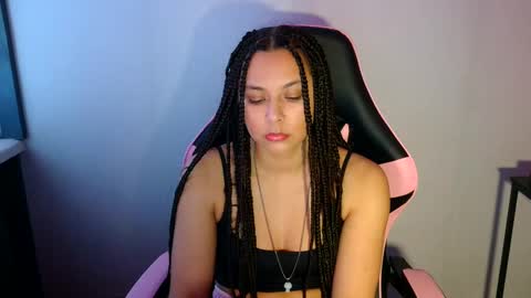 Snapshot of kiss_ameliaa chatting on 03-11-25, 08:30 kiss_ameliaa online show from 03-11-25, 08:30