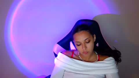 Snapshot of kiss_ameliaa chatting on 09-24-25, 07:33 kiss_ameliaa online show from 09-24-25, 07:33