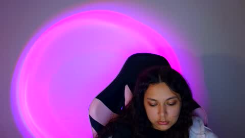 Snapshot of kiss_ameliaa chatting on 10-17-25, 07:33 kiss_ameliaa online show from 10-17-25, 07:33