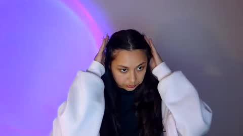 Snapshot of kiss_ameliaa chatting on 10-28-25, 10:30 kiss_ameliaa online show from 10-28-25, 10:30