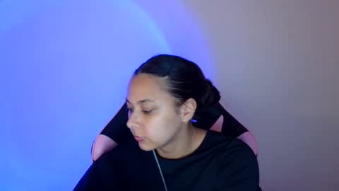 Snapshot of kiss_ameliaa chatting on 10-30-25, 01:45 kiss_ameliaa online show from 10-30-25, 01:45