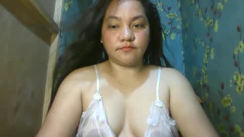 Snapshot of kiss_me_loves chatting on 01-26-25, 02:45 kiss_me_loves online show from 01-26-25, 02:45