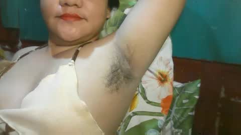 Snapshot of kiss_me_loves chatting on 09-12-25, 11:48 kiss_me_loves online show from 09-12-25, 11:48