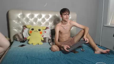 Snapshot of kiss_storm chatting on 09-19-25, 11:11 Angela and Dan online show from 09-19-25, 11:11