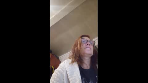 kissandvibe online show from 10-26-25, 06:03