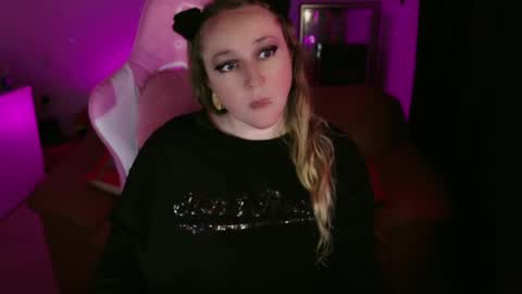 kissica online show from 03-12-25, 05:38