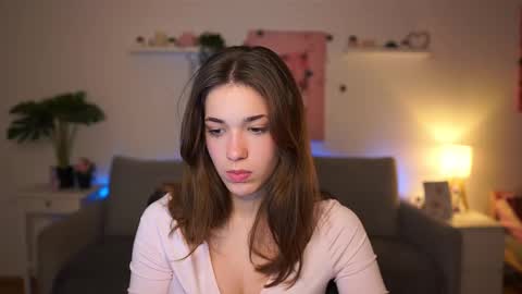 Sisi online show from 01-13-26, 02:22