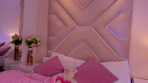 kisskitty__ online show from 04-06-26, 09:16