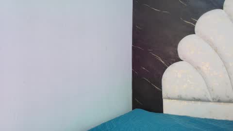 Snapshot of kissme_luna chatting on 06-02-26, 07:05 BELLA FLAME online show from 06-02-26, 07:05