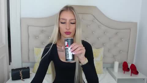 Natalie online show from 09-18-25, 06:48