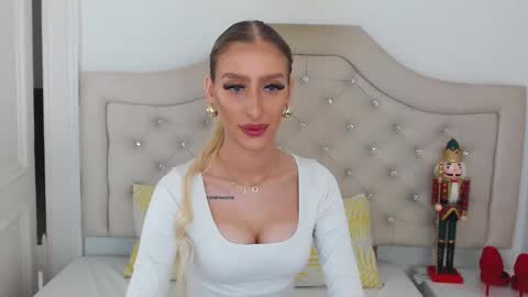 Natalie online show from 12-14-25, 02:44